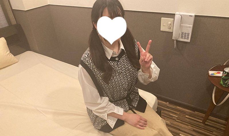 Rinka 19歲_2，顏射＆N-Cumshot，Raw。與像橋本環奈一樣的女大學生重逢！顏射後，穿著校服的她連續兩次N-Cumshots！